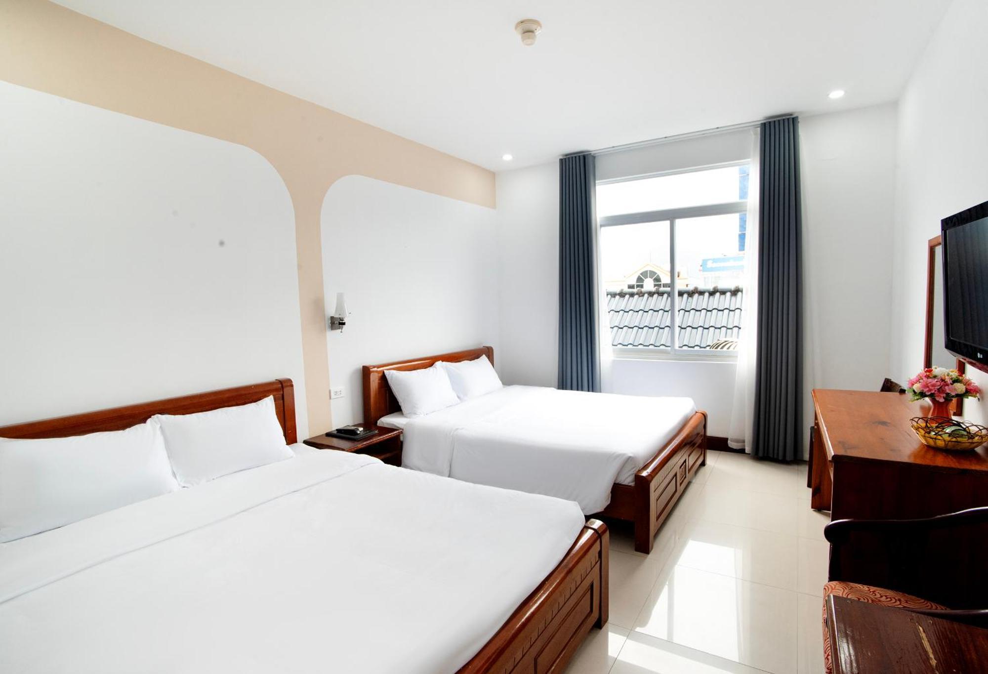 Eden Quy Nhon Hotel Bagian luar foto