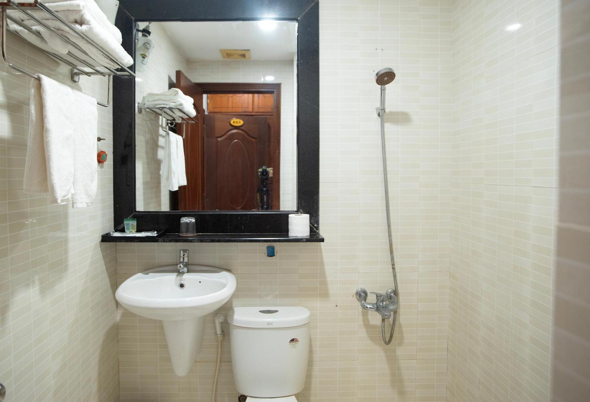 Eden Quy Nhon Hotel Bagian luar foto