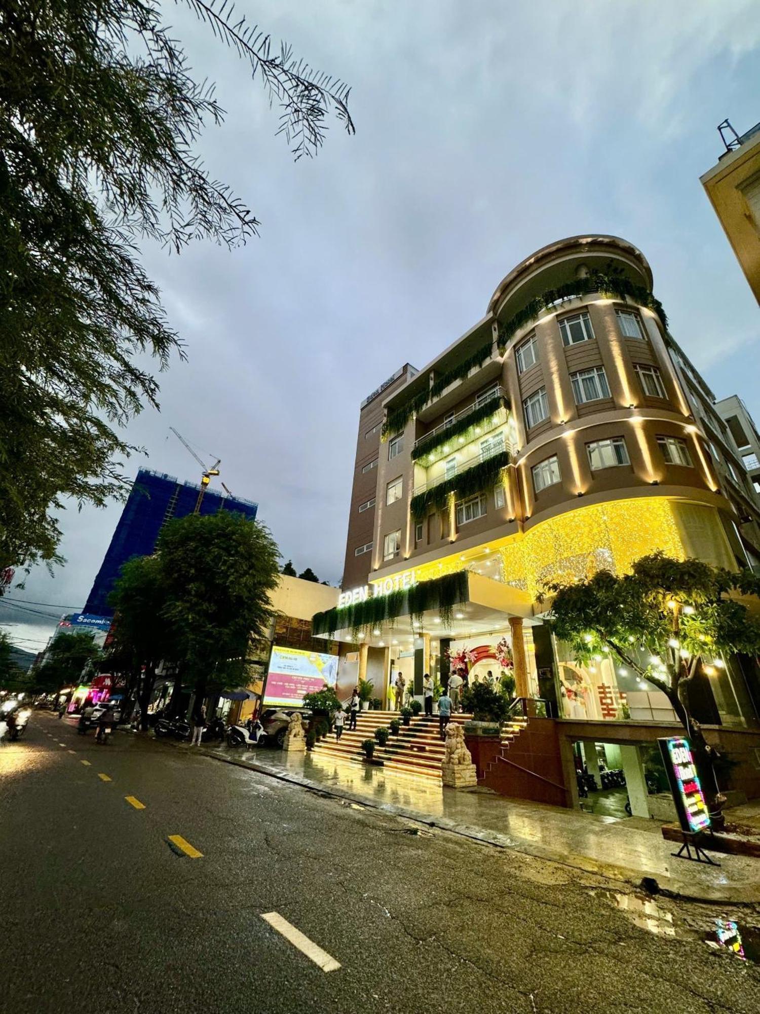 Eden Quy Nhon Hotel Bagian luar foto